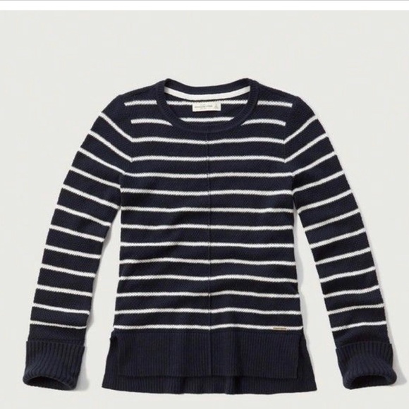 Abercrombie & Fitch Tops - Abercrombie & Fitch Textured Knit Navy Stripe Top XSMALL